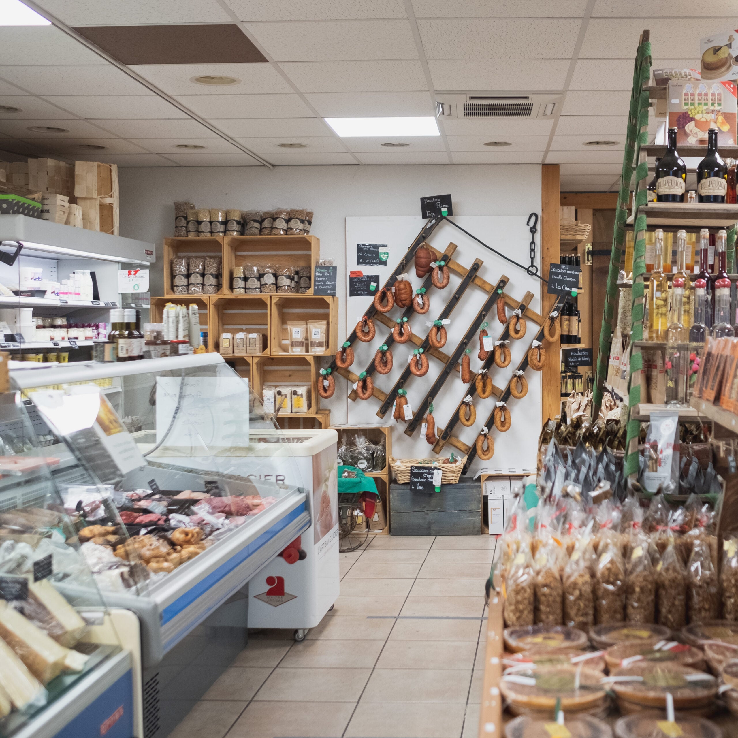 <p><strong>3pm – Fill your basket with local, seasonal produce at Ferme Vaudoise</strong></p>
